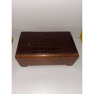 Vintage Wooden Jewelry Keepsake Music Box Brown Faux Leather Top Storage WORKS